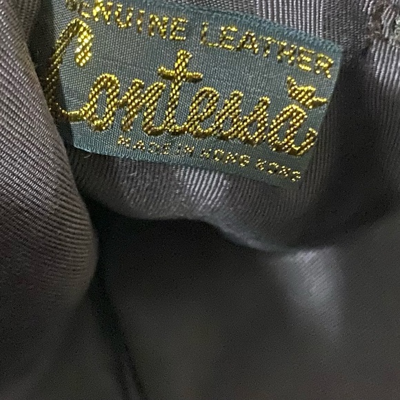 Vintage Contessa Oversized Scalloped Leather Clutch/Wristlet - Picture 5 of 10